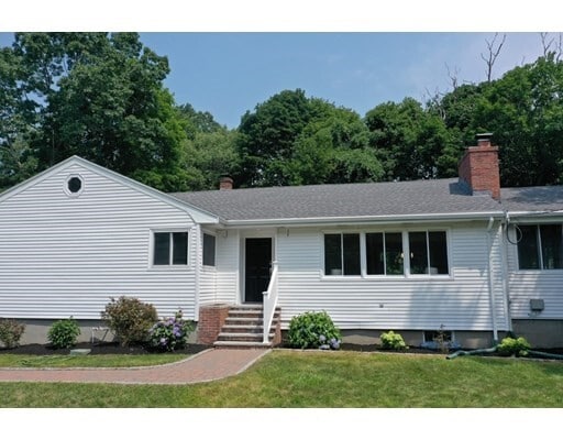 Primary Photo - 9 Trinity Rd