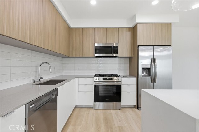 Foto del edificio - 12078 Guerin St