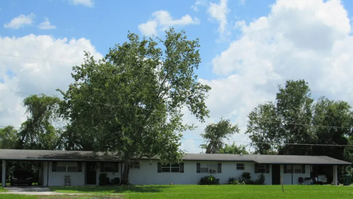 Foto del edificio - 3262 SW 4th Ave