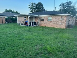 Building Photo - 2708 Harrison Ave