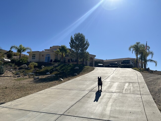 Foto del edificio - 30926 Sunrise Hills Rd