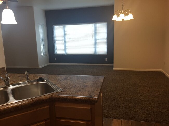 Foto del edificio - Parkview Townhomes