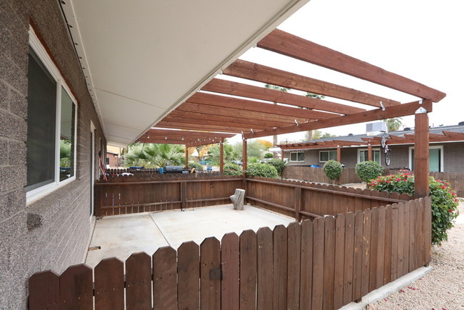Building Photo - 2206 s granada drive # 3, tempe az
