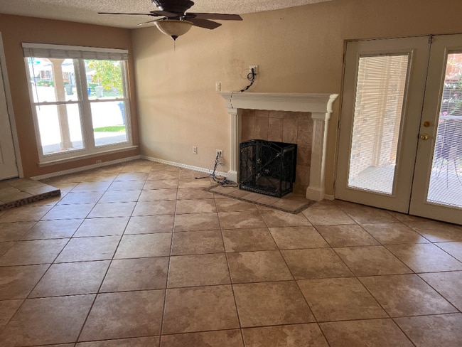 Building Photo - 2109 Via Catalina