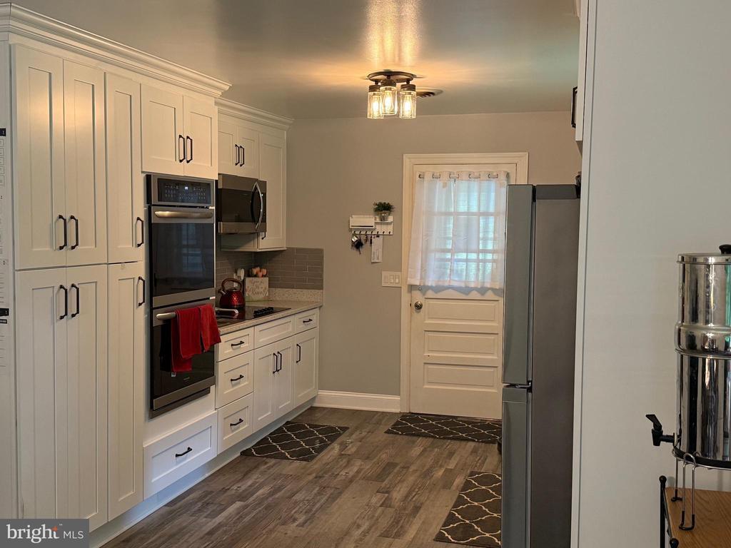 Foto principal - 9405 Mountain Run Lake Rd