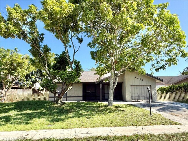Foto del edificio - 7400 SW 11th Ct