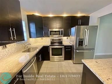 Foto del edificio - 9440 SW 8th St