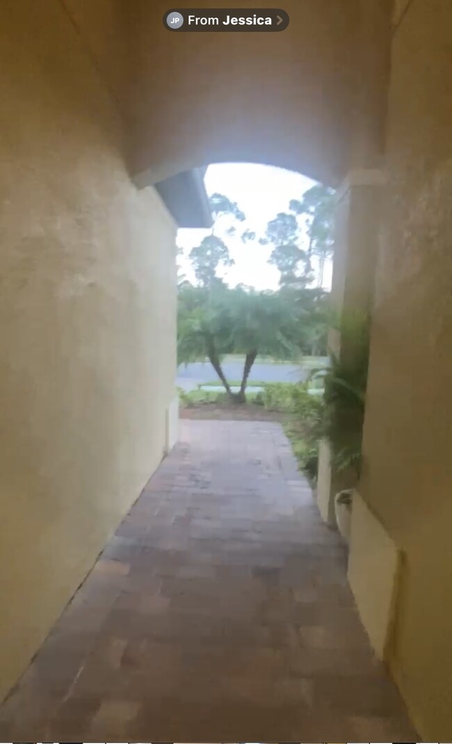 Building Photo - 12591 Cinqueterre Dr