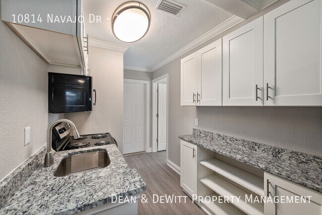 Foto del edificio - 10814 Navajo Dr