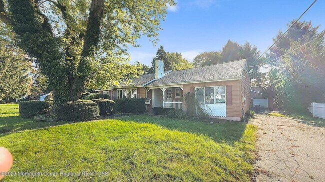 Building Photo - 24 Comanche Dr