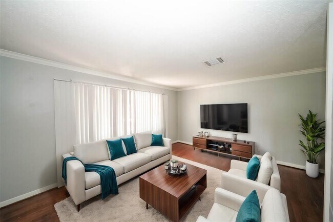 Foto del edificio - 2206 Cheshire Ln
