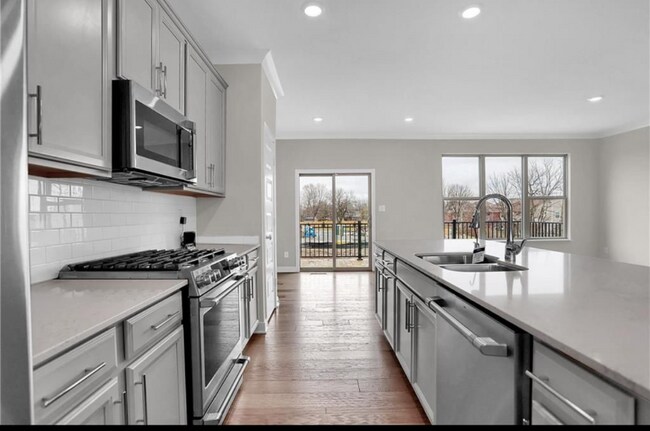 Building Photo - 8233 Bostic Dr