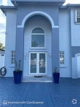 Building Photo - 6882 SW 157th Ct