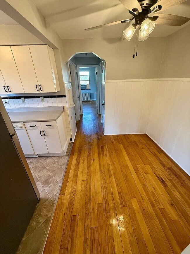 Foto del edificio - 524 Riddle Crest Ln