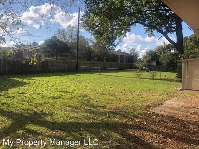 Building Photo - 3 br, 1 bath House - 8956 Hilton