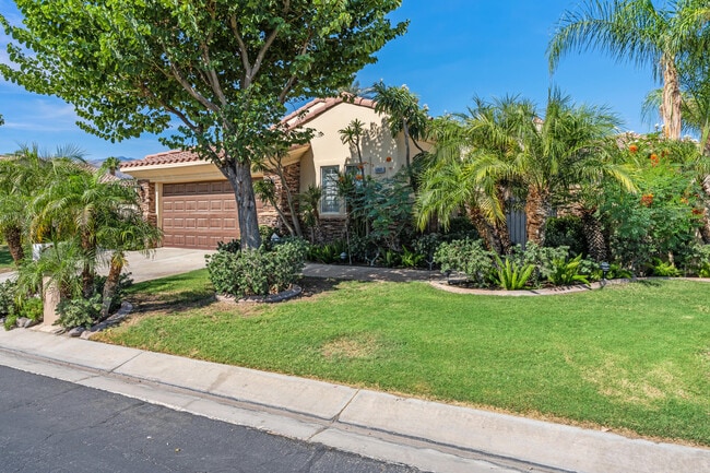 Building Photo - 50665 Spyglass Hill Dr