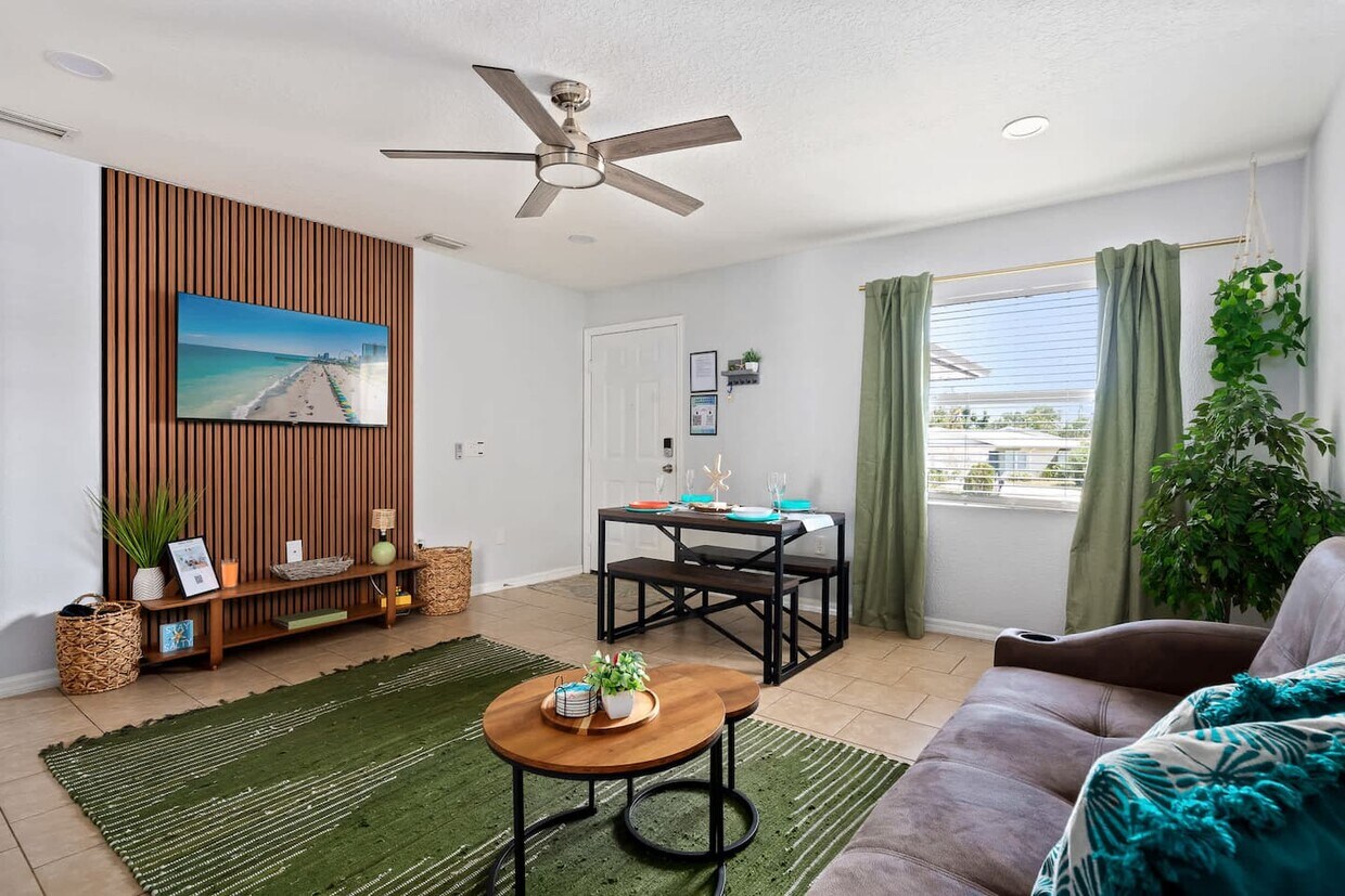 Foto principal - 8615 44th Avenue Dr W