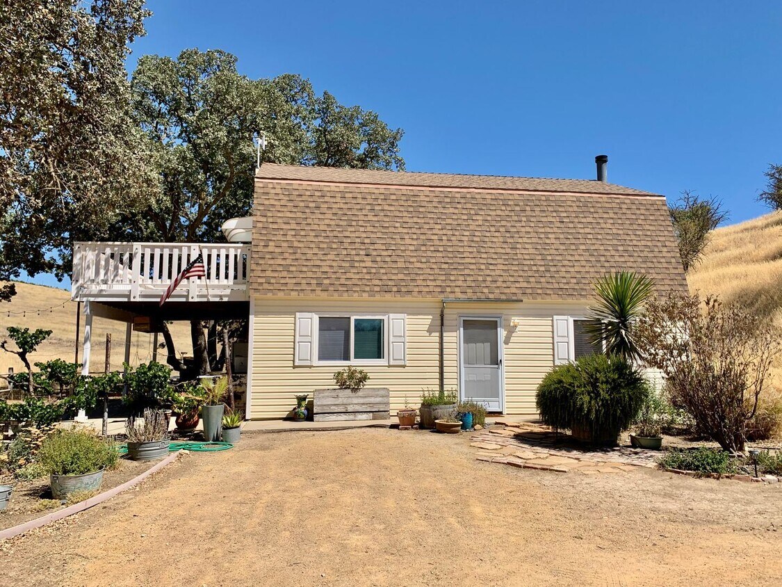 3 br, 2.5 bath House 8815 Union Rd House Rental in Paso Robles, CA