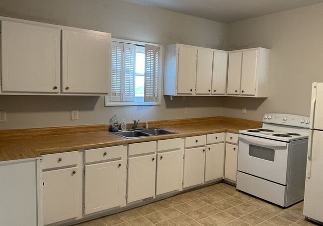 Photo - Available Now! Two bedroom home !!