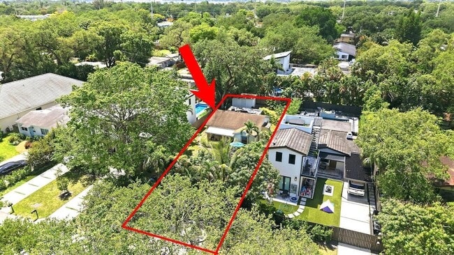 Foto del edificio - 1516 SW 24th St