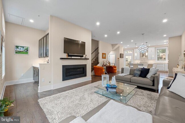 Foto del edificio - 5307 Merriam St