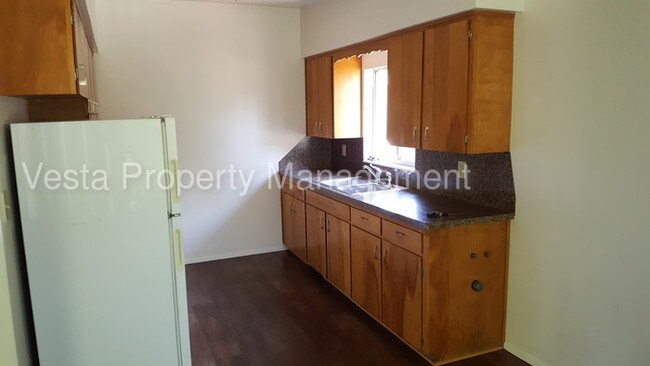 Foto del edificio - 3704 Grant Ave