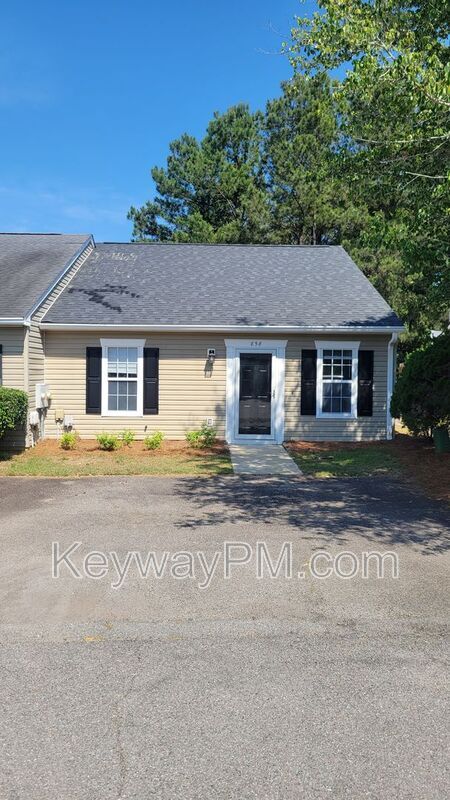 Building Photo - 858 Pawley Ct