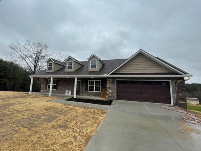 Building Photo - Beautiful Home!!