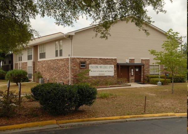 Primary Photo - Paradise Moultrie