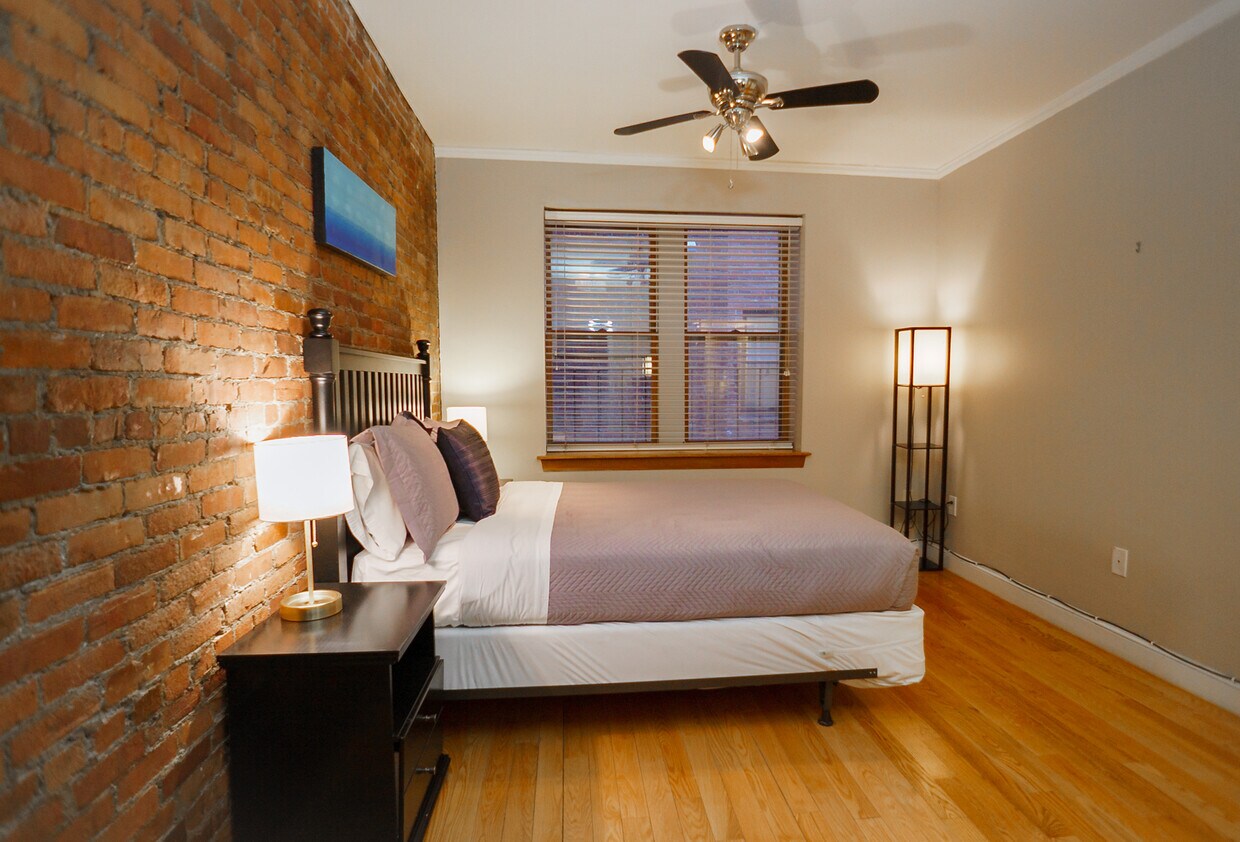 Primary Photo - 15 Garrison St