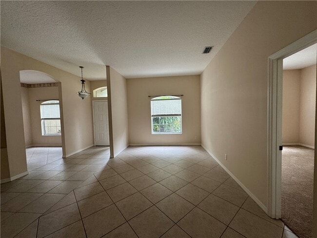 Building Photo - 707 46th Square