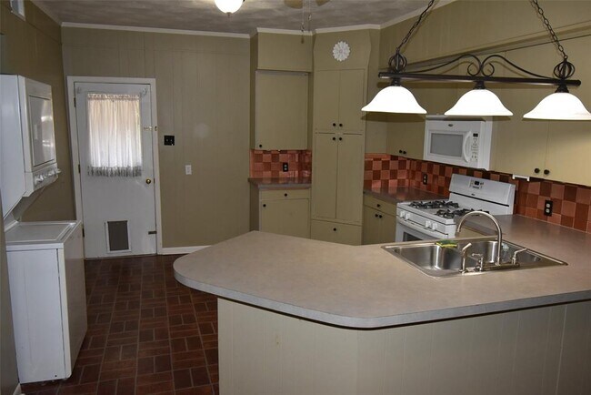 Foto del edificio - 116 N Willow St