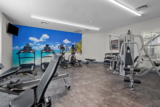 Building Photo - New Tampa Palms