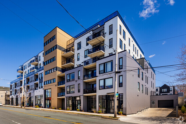 Building Photo - Courtyard 1 & 2 At Bayers & Young