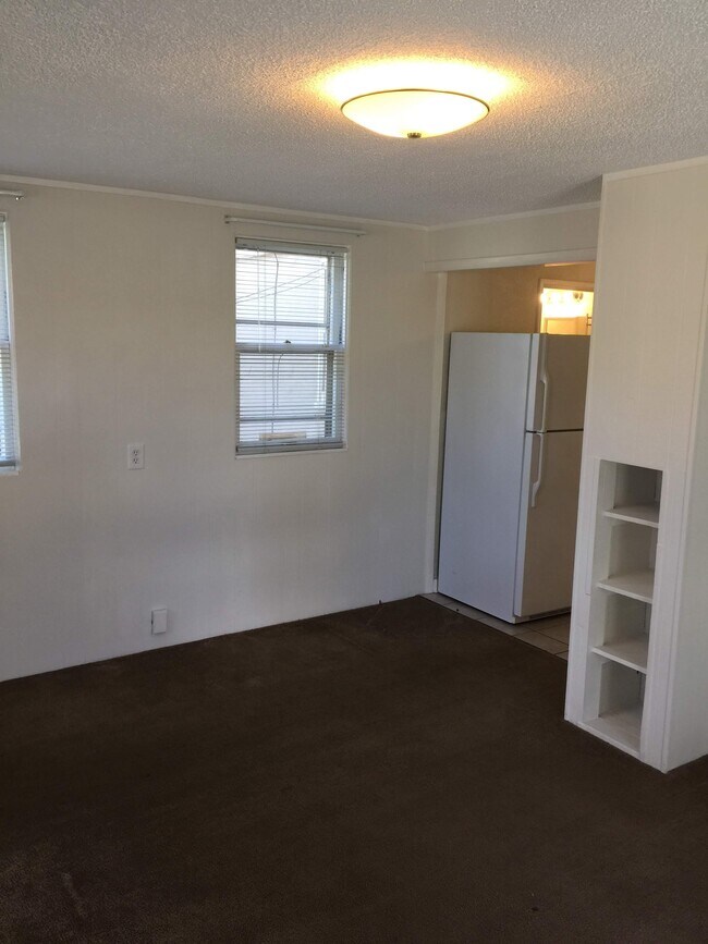 Foto del edificio - 115 N Park St