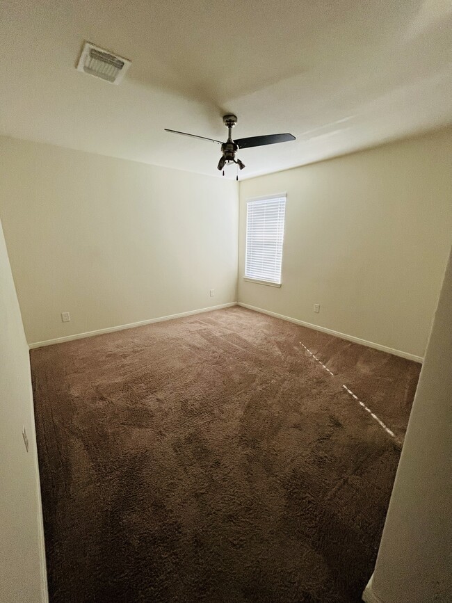 Building Photo - 6751 Sabinal