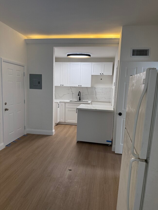 Photo - 1005 SW 15th Ave Apartment