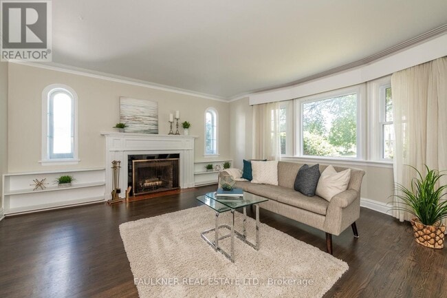 Building Photo - 402 Island Park Dr