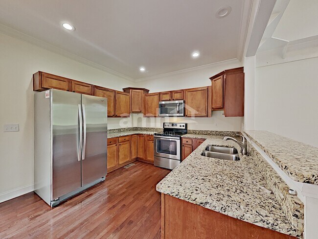 Foto del edificio - 312 Madrid Dr