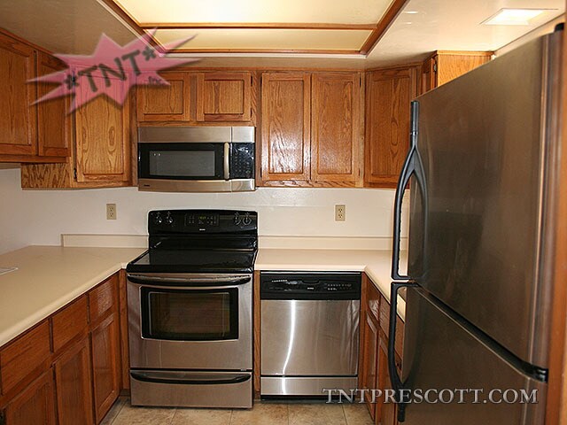 Foto del edificio - Townhome in Pine Creek Estates HOA