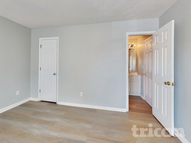 Building Photo - 6172 Wurtenburg Ct