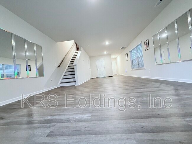 Building Photo - 4136 Trevino Dr