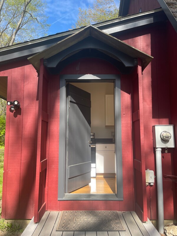 Foto del edificio - 300 Chestnut Hill Rd