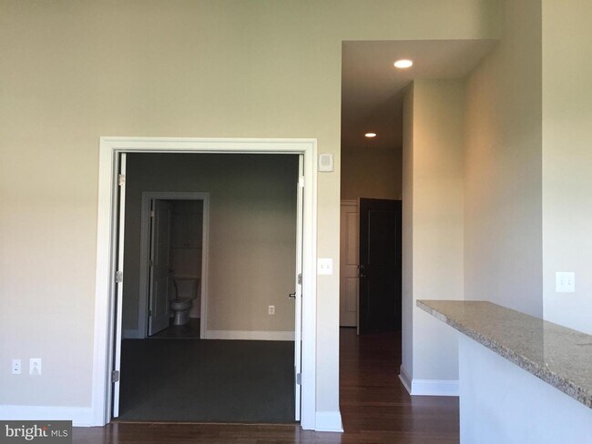 Foto del edificio - 312-320 Walnut St