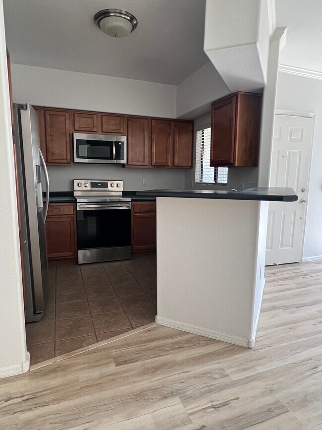 Building Photo - 15095 N Thompson Peak Pky