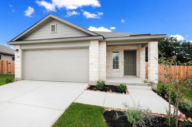 Building Photo - 4111 Claystone Canyon