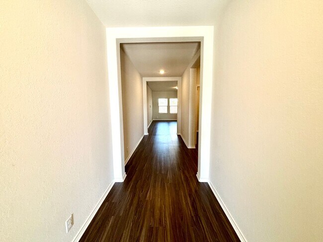 Building Photo - 4823 Serpens