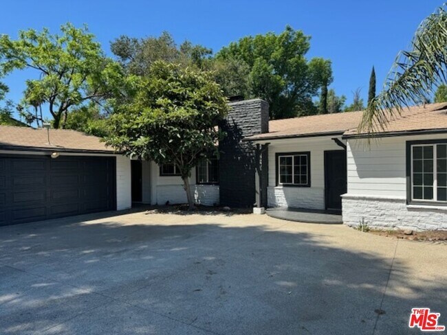 Building Photo - 7241 Forbes Ave