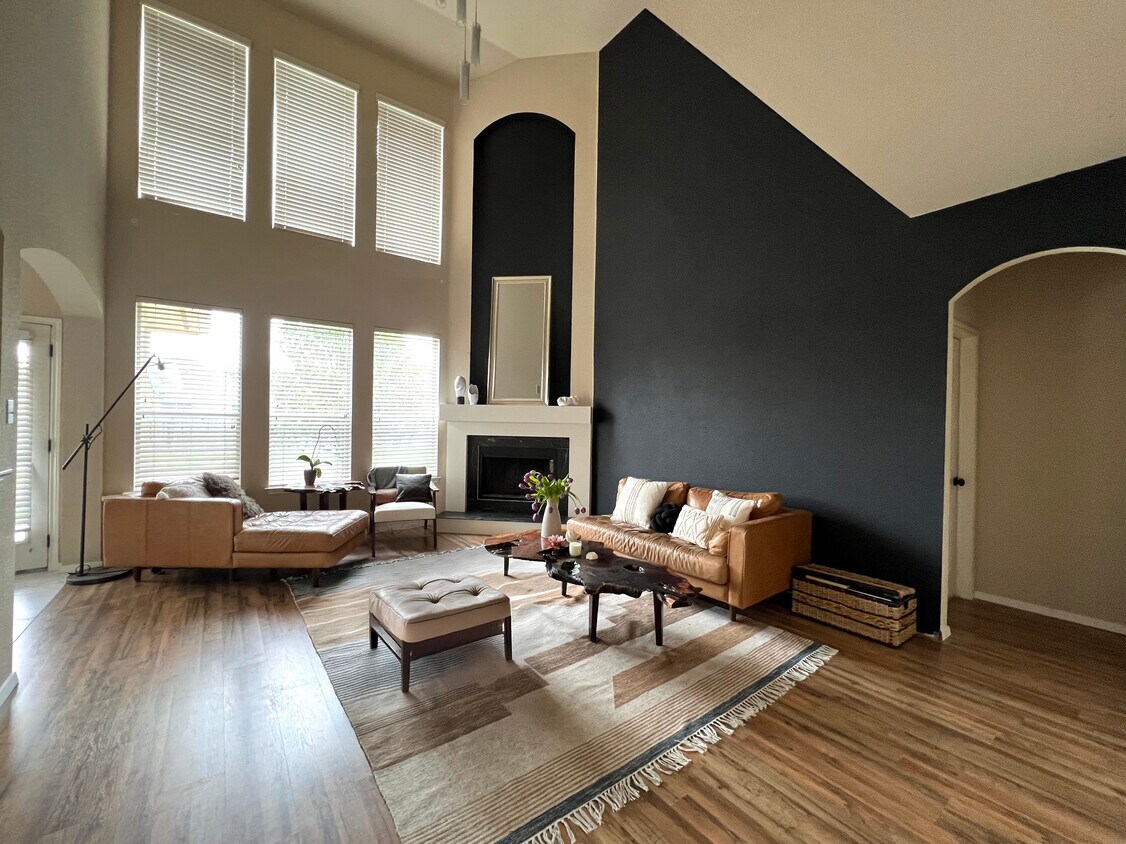Foto principal - 11608 Glen Knoll Dr