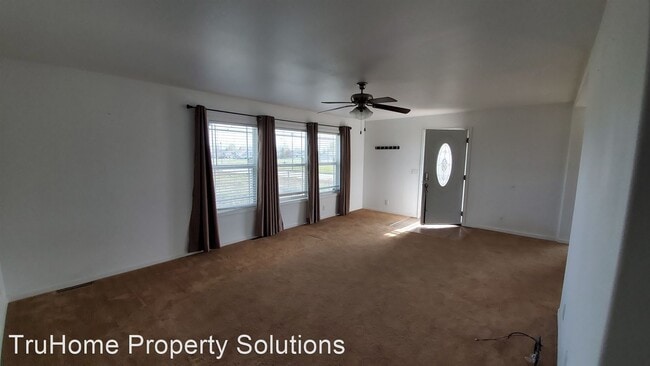 Building Photo - 3 br, 2 bath House - 966 Thames Ct.